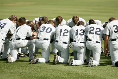 college sports baseball